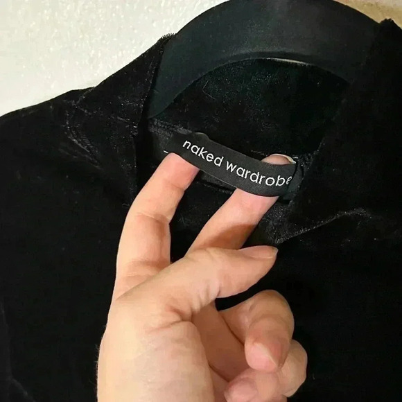 Naked Wardrobe Black Velvet Mini Dress with Slit Small - Picture 6 of 7